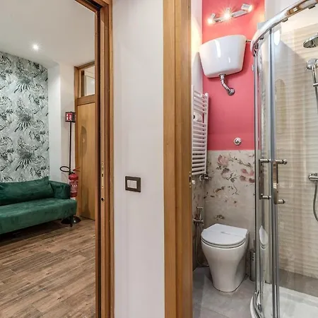 Style Julia 50 Mt From Colosseum Apartment