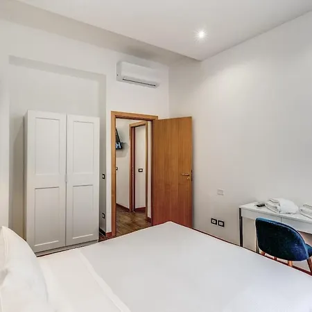 Style Julia 50 Mt From Colosseum Apartment *